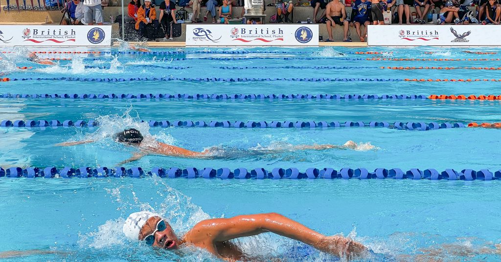 ว่ายน้ำและระบบกีฬาในโรงเรียน UK